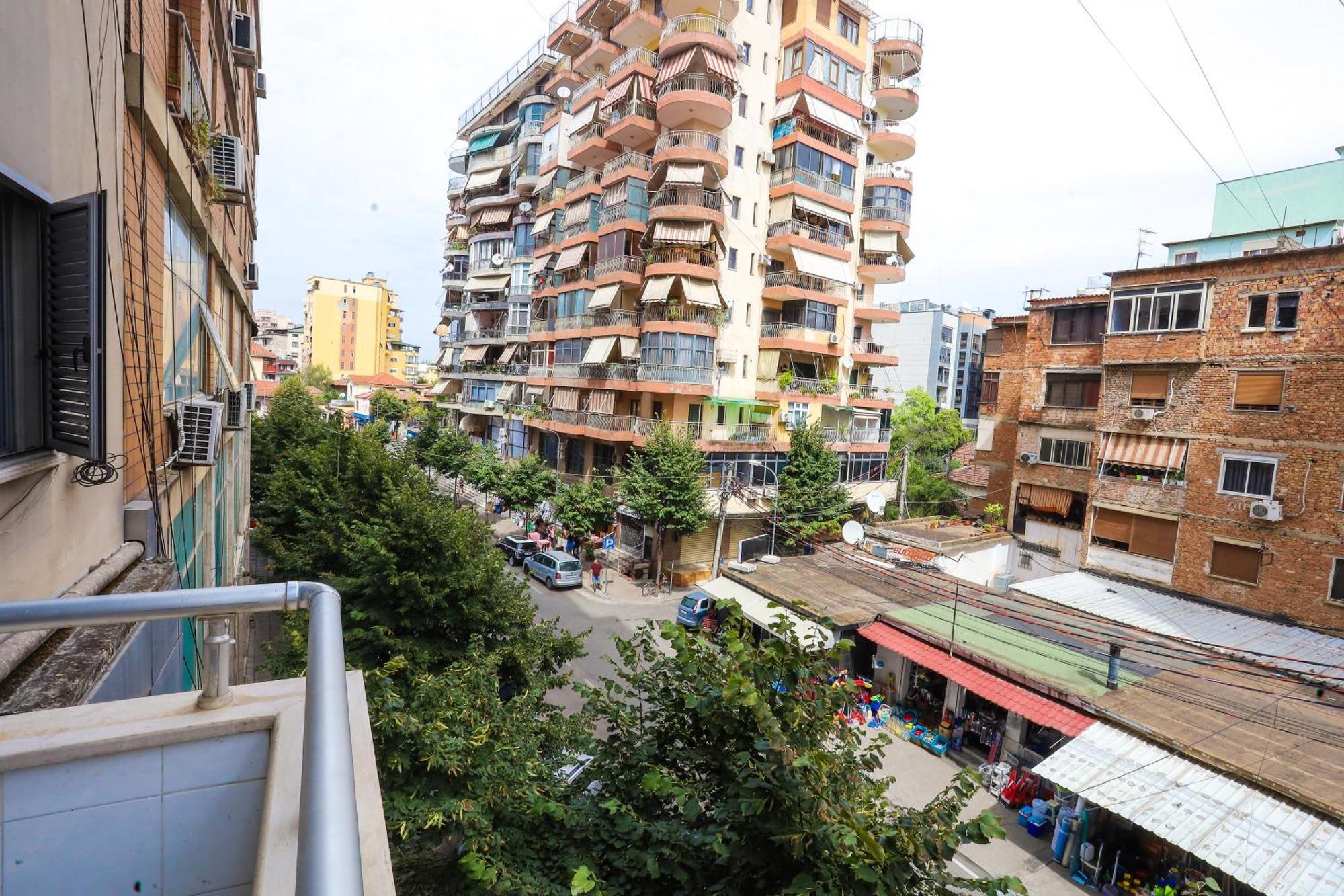 New Bazar Selvia Apartment Tirana Exterior foto